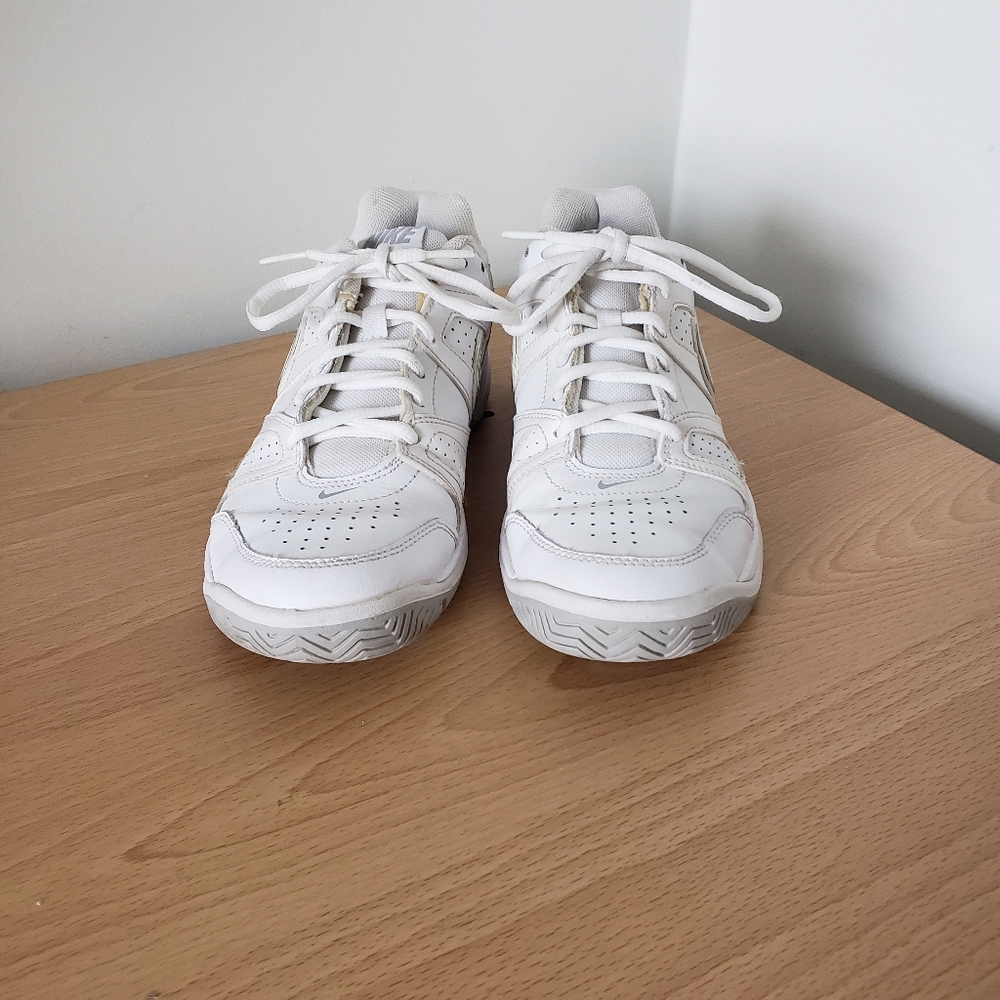Nike City Court Women's Size 9.5